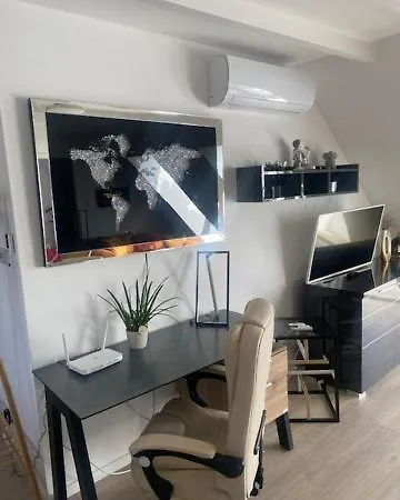 R77 Downtown - Penthouse *