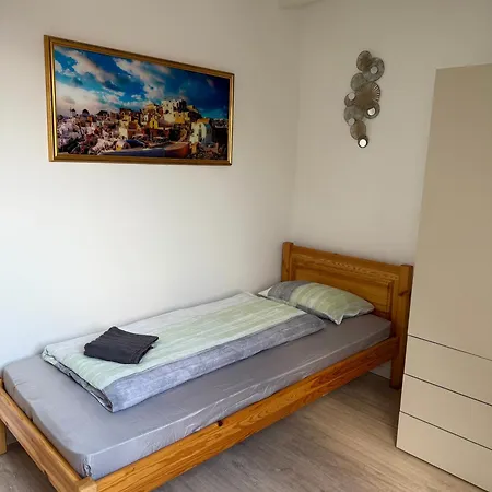 R77 Downtown - Penthouse Apartament *